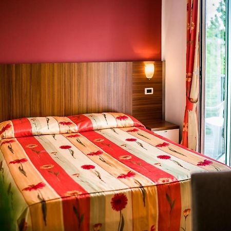 ליגננו סביאדורו Hotel Vienna מראה חיצוני תמונה
