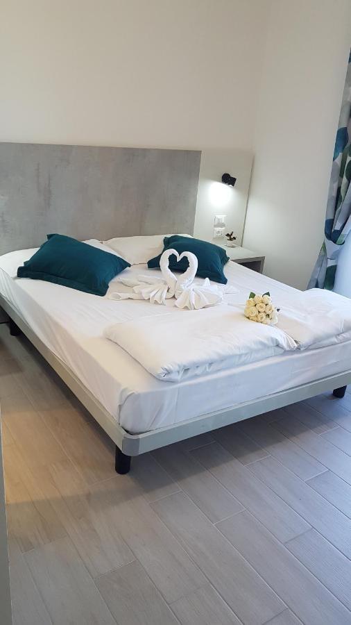 ליגננו סביאדורו Hotel Vienna מראה חיצוני תמונה