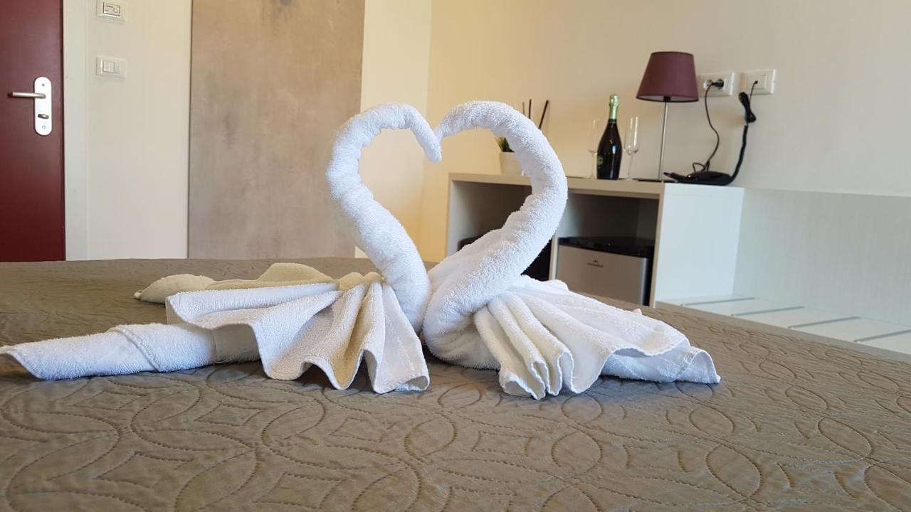 ליגננו סביאדורו Hotel Vienna מראה חיצוני תמונה