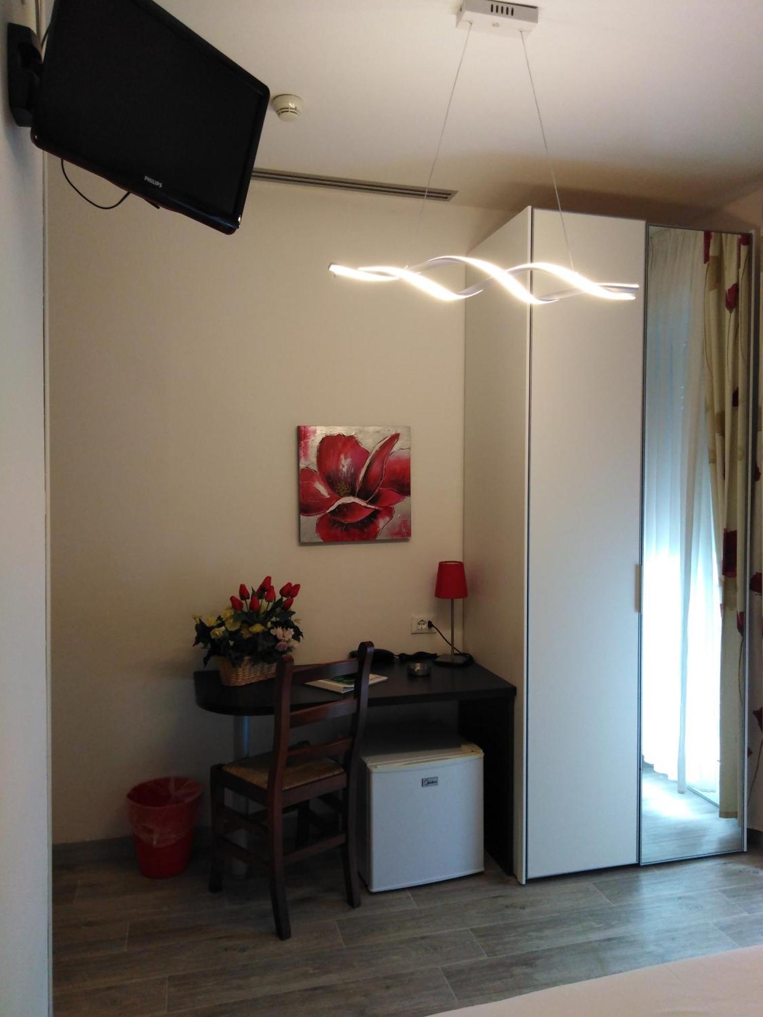 ליגננו סביאדורו Hotel Vienna מראה חיצוני תמונה