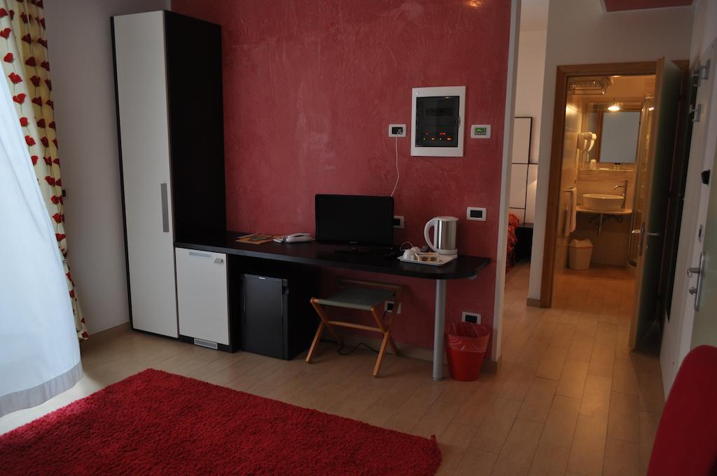 ליגננו סביאדורו Hotel Vienna מראה חיצוני תמונה