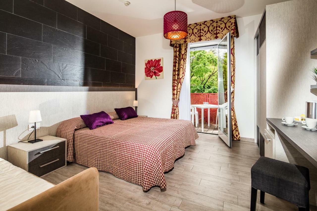 ליגננו סביאדורו Hotel Vienna מראה חיצוני תמונה